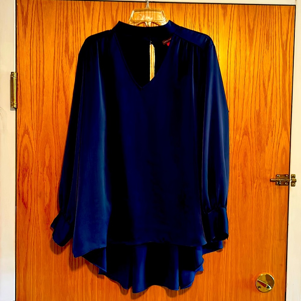 Vince Camuto choker neck long sleeve blouse